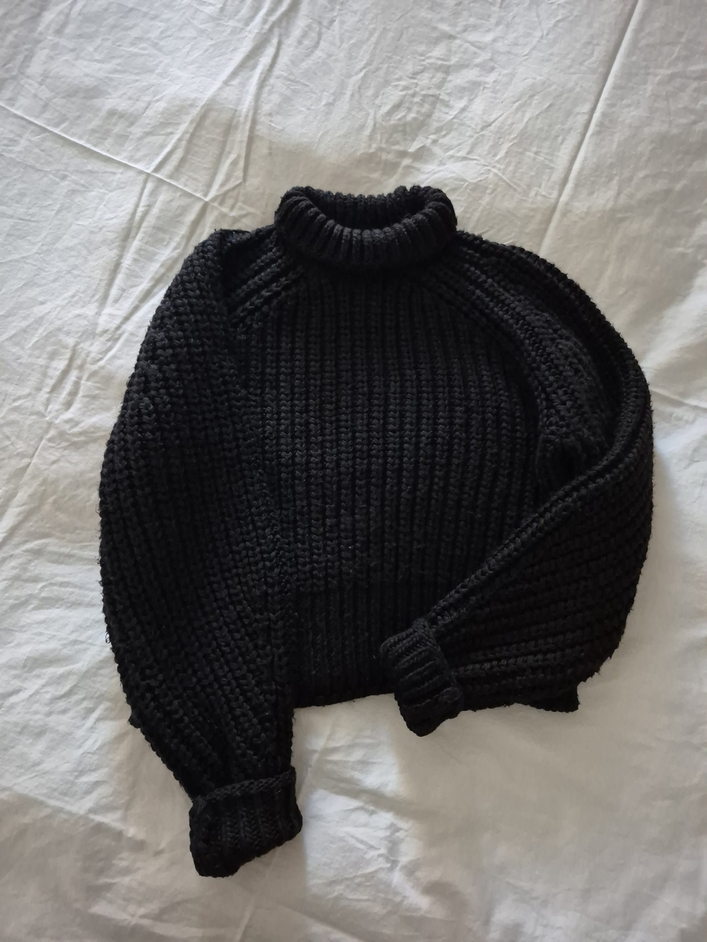 H&M Black Chunky Turtleneck Cropped Sweater